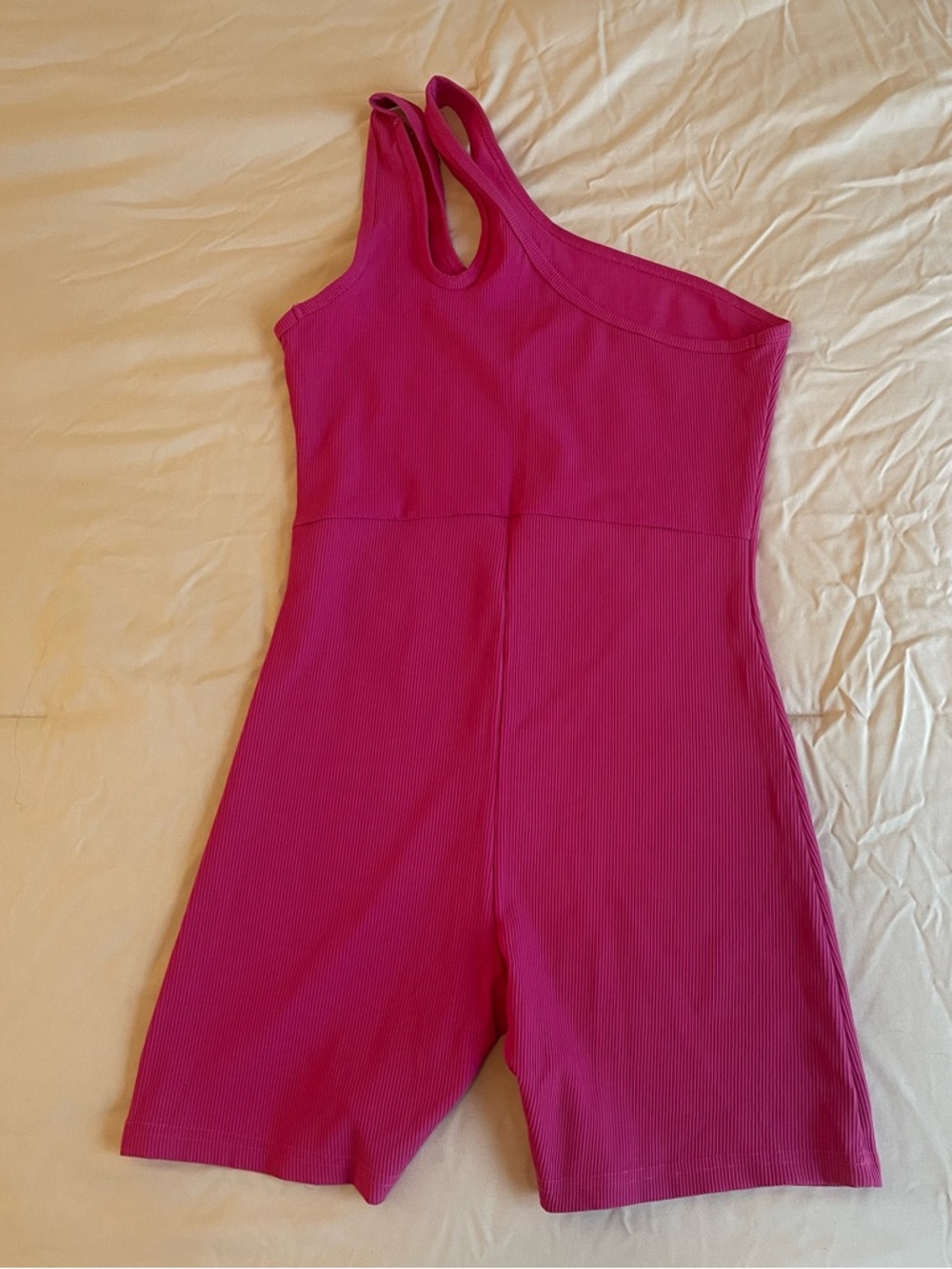 One Shoulder Pink Ribbed Romper - Picture 5 of 6